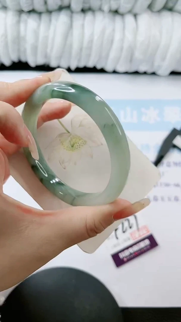 【闪购商品】石英质玉手镯未镶嵌多样性发货F227
