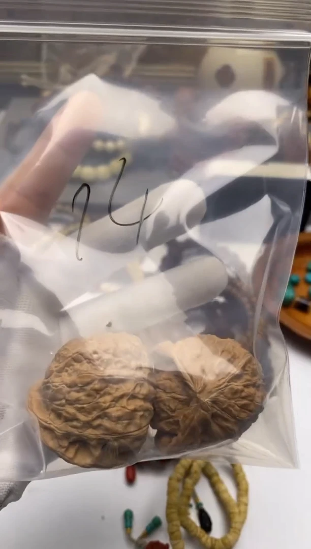 把件文玩核桃一对儿