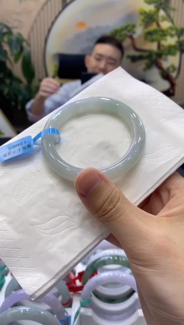 翡翠手镯未镶嵌0000000008840
