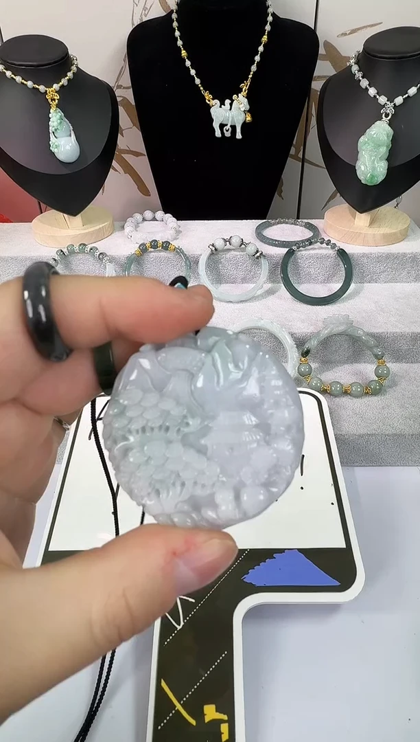 吊坠(不含链)未镶嵌翡翠翡翠吊坠