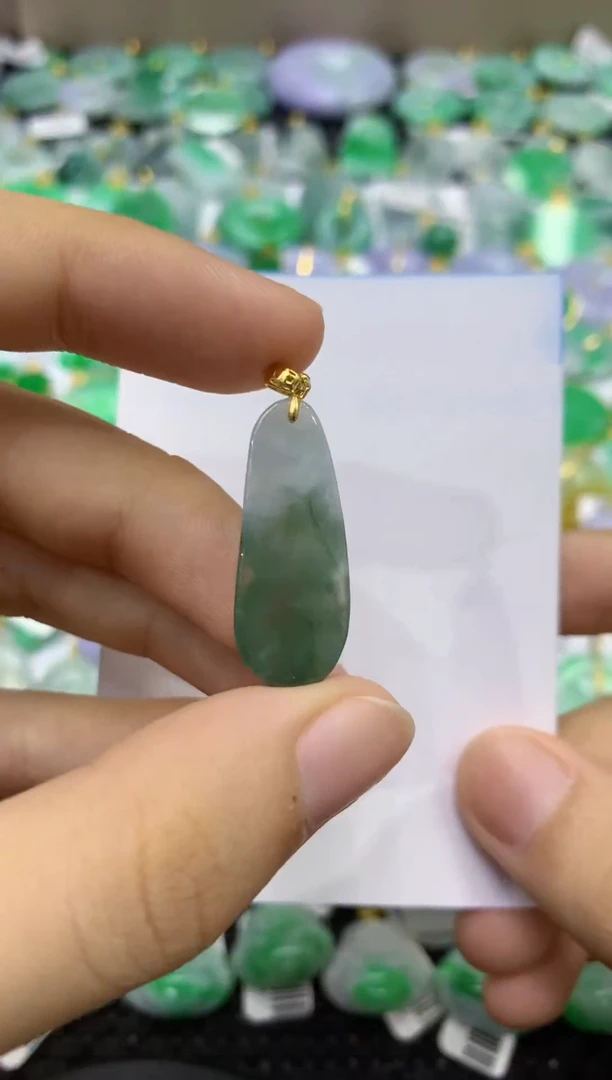 颈饰未镶嵌翡翠天然缅甸翡翠A货