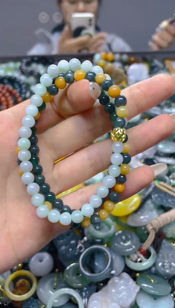 颈饰未镶嵌翡翠5MM/ U /翡翠A货，一件也是批发价