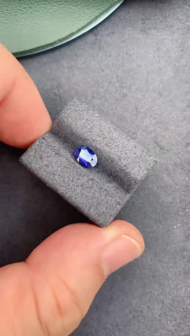 未镶嵌裸石定制蓝宝石1.1ct 无烧紫蓝宝 定制