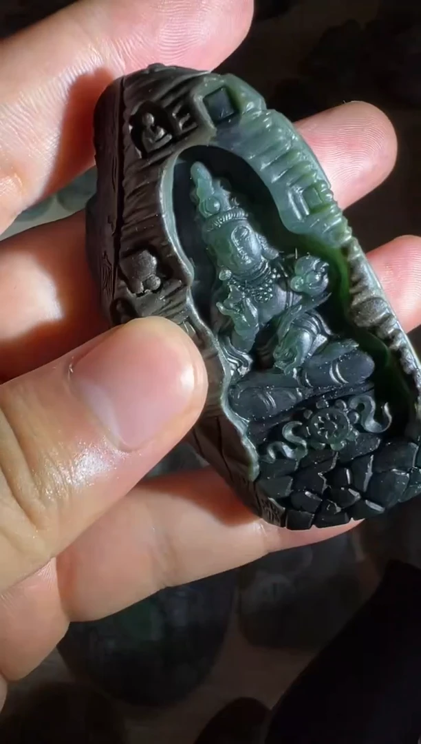 定制翡翠未镶嵌观音