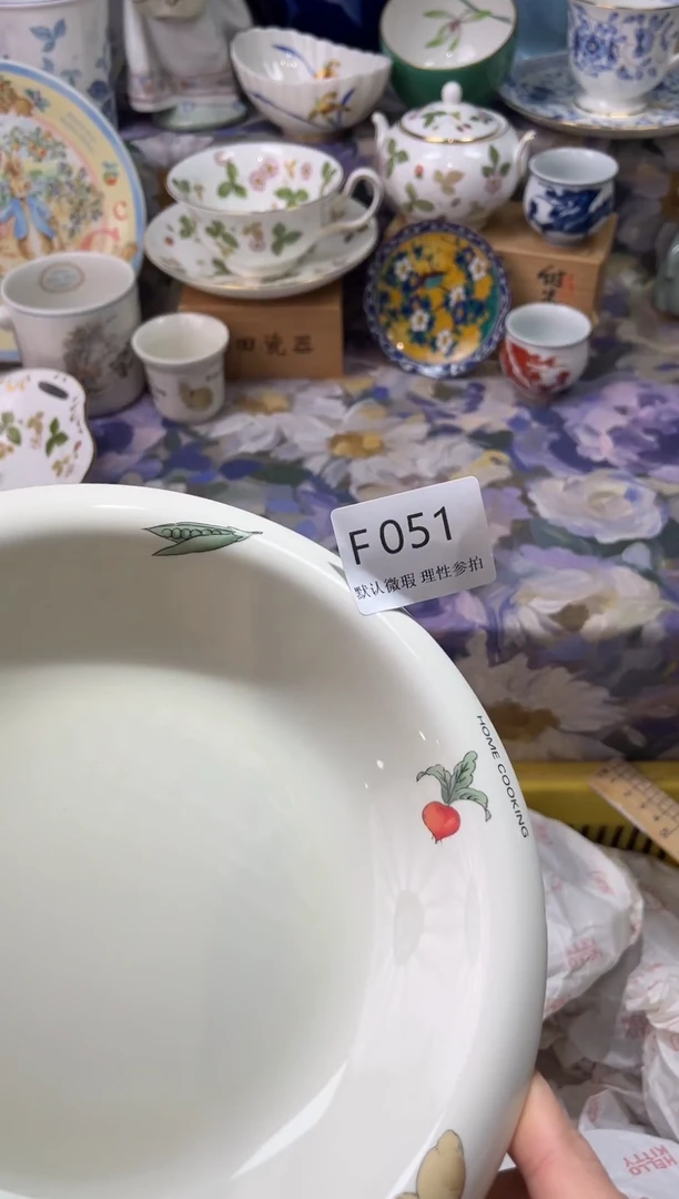 瓷片小****gF       0051