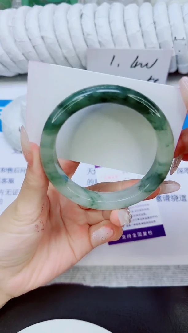 未镶嵌手镯石英质玉191/59