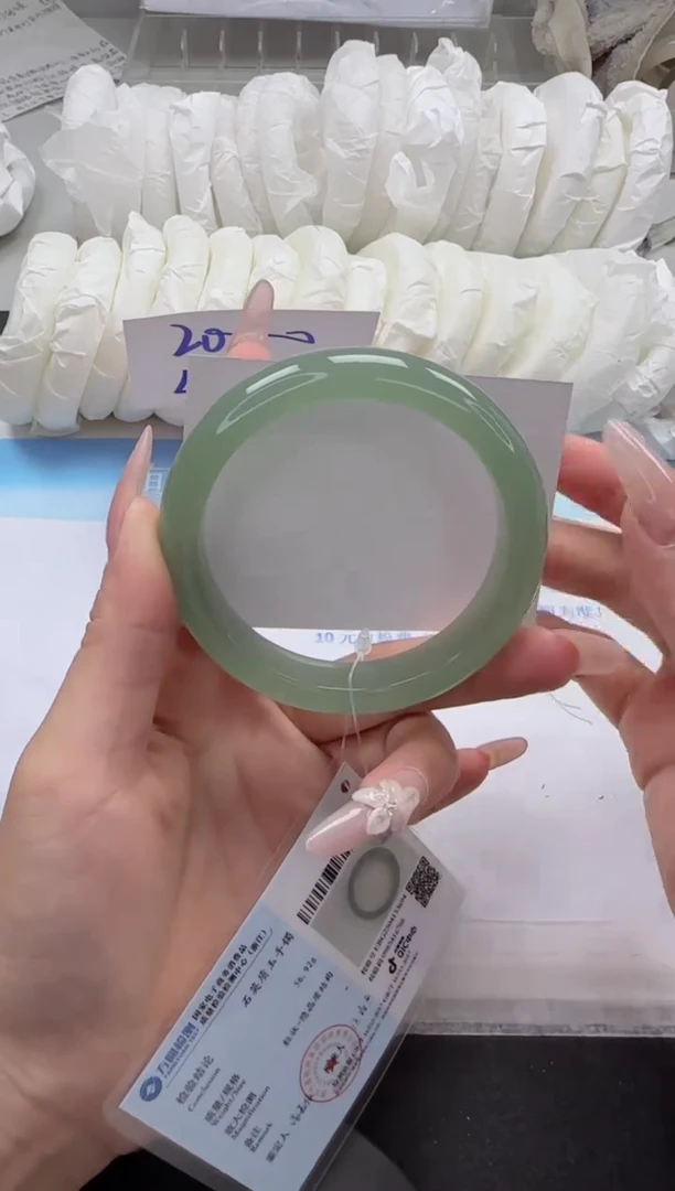 石英质玉手镯未镶嵌209-60