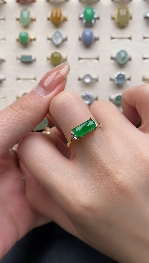 银S925镶嵌戒指翡翠一物一证一礼盒