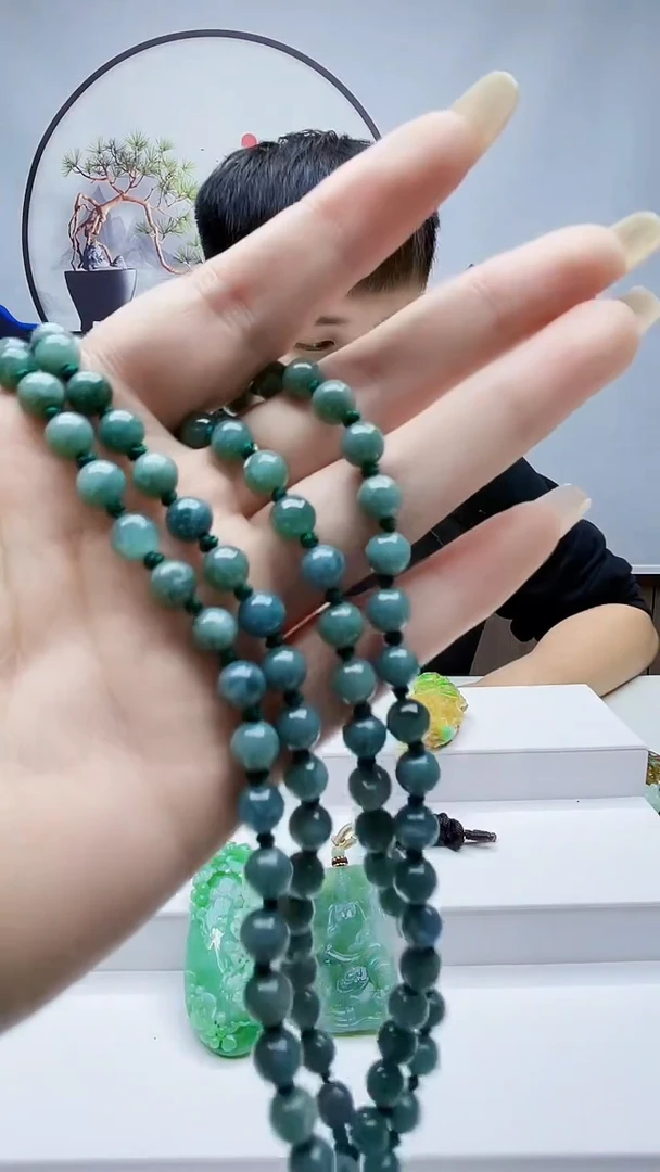 未镶嵌定制翡翠毛货挂件66