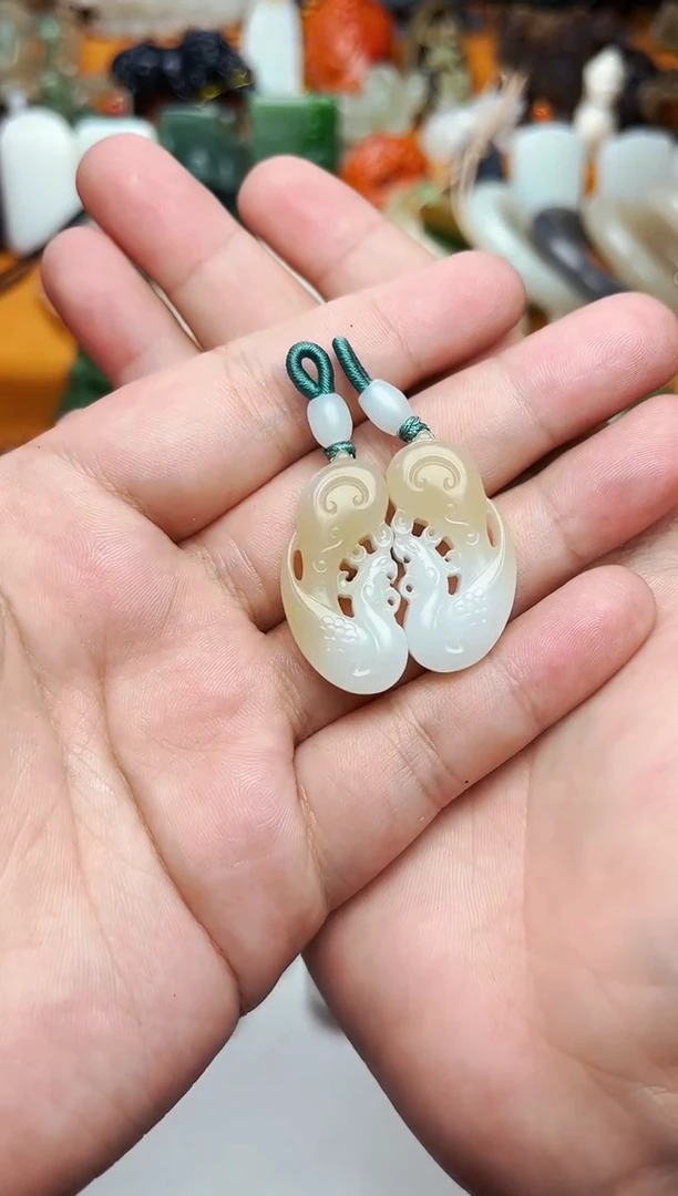 【闪购商品】和田玉颈饰未镶嵌龙凤一对