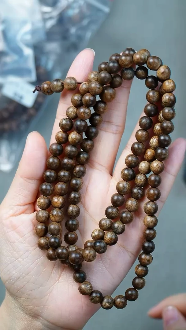 沉香手串C102海南莺歌绿奇楠 0.8 长串 圆珠（多样性发货）