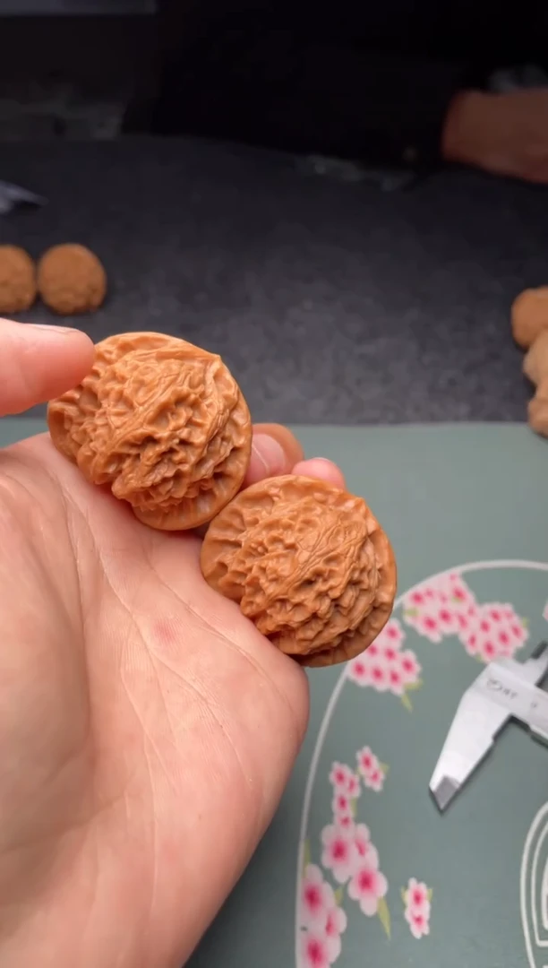 把件文玩核桃a75  宫灯 42尺