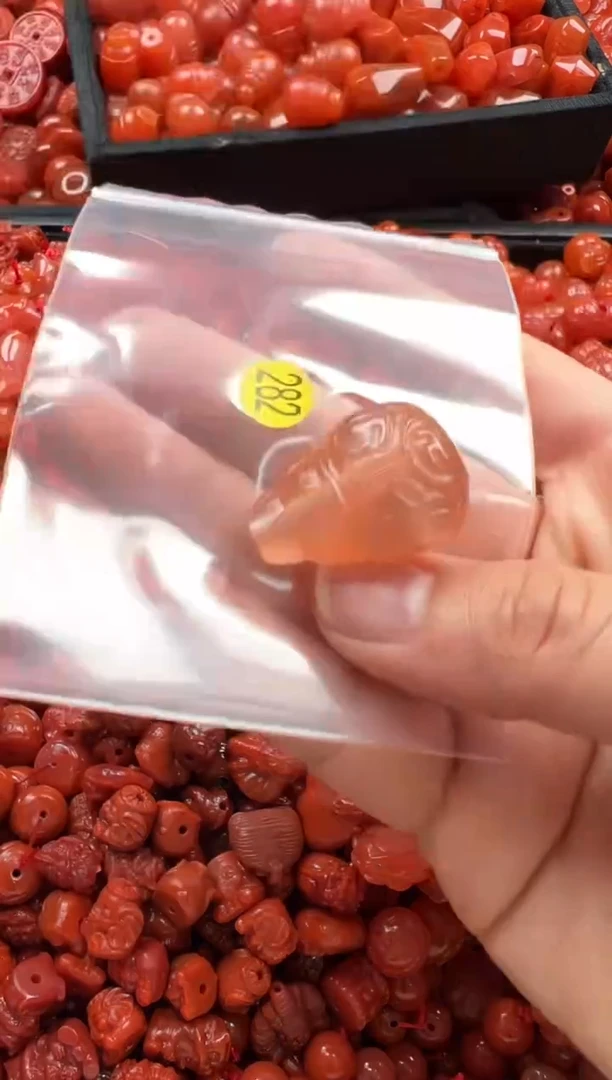 【闪购商品】南红玛瑙颈饰未镶嵌1