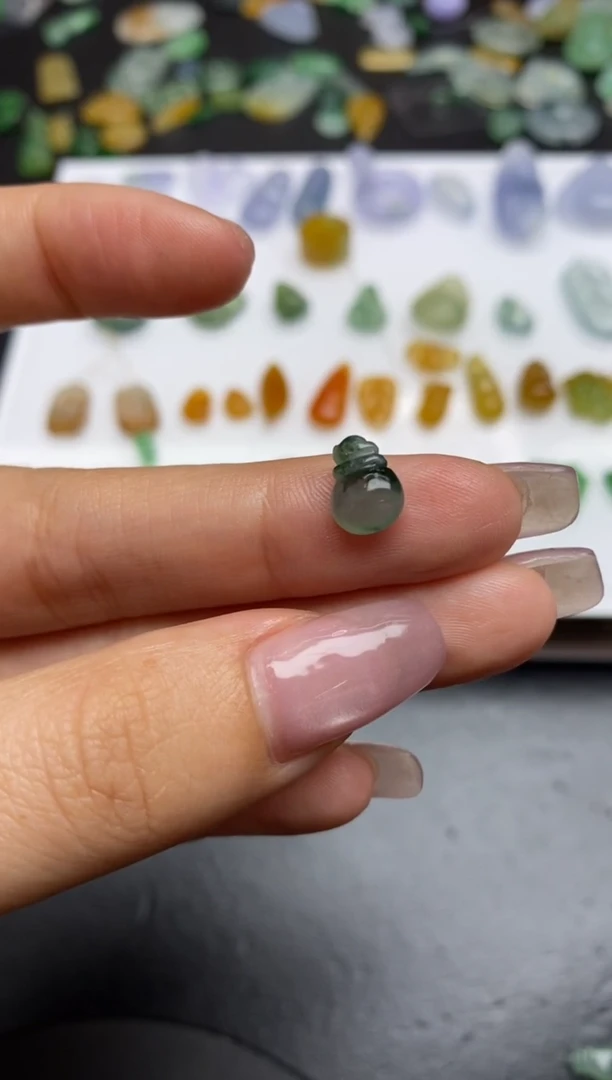 【闪购商品】定制翡翠未镶嵌翡翠毛货~