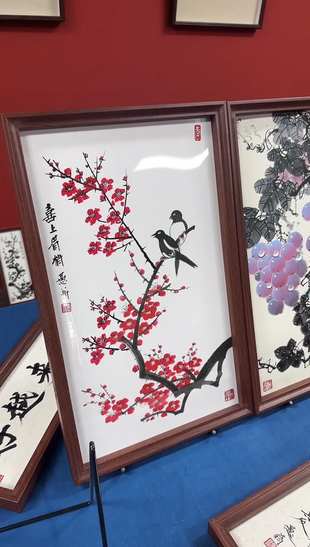 国画30*50喜上眉梢带框愚翁