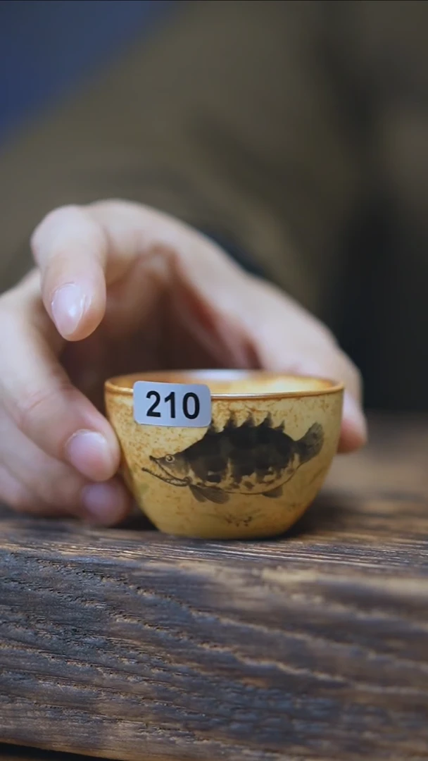 【闪购商品】210景德镇手绘桂鱼单杯