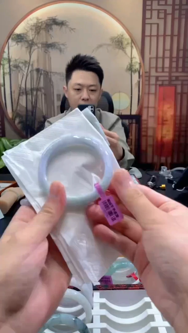 未镶嵌手镯翡翠000051889