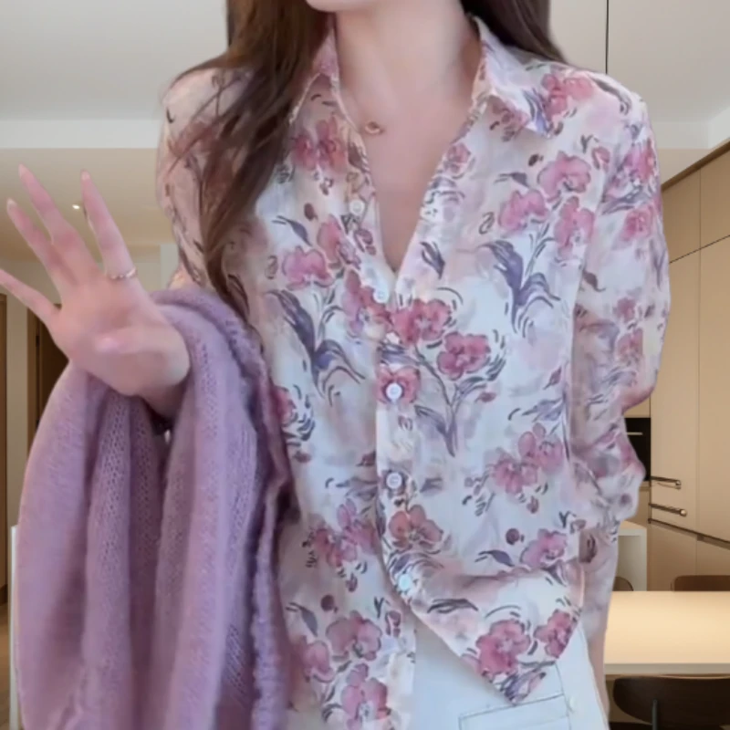 新款港风气质设计感碎花小衫女人味显白长袖衬衫LK2507291