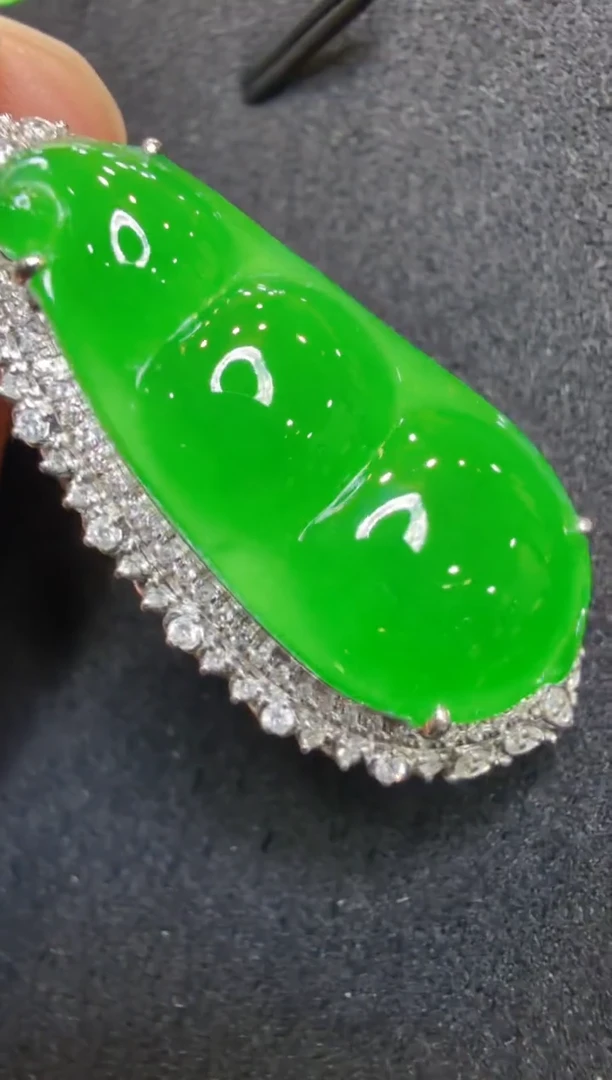 吊坠(不含链)18K金镶嵌翡翠多样性团购发一件