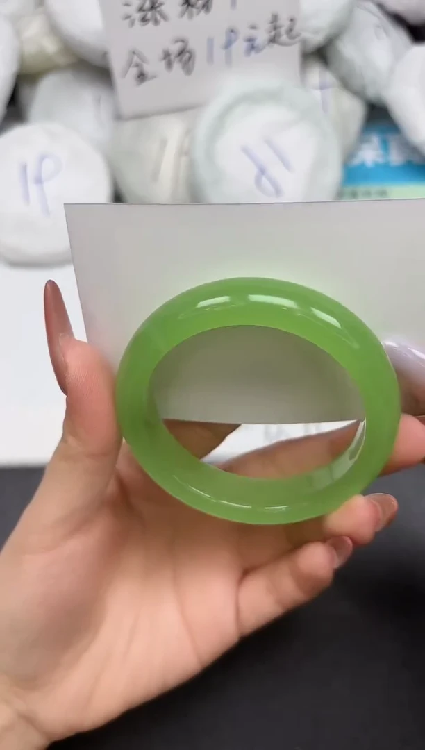 未镶嵌手镯石英质玉85-54.2