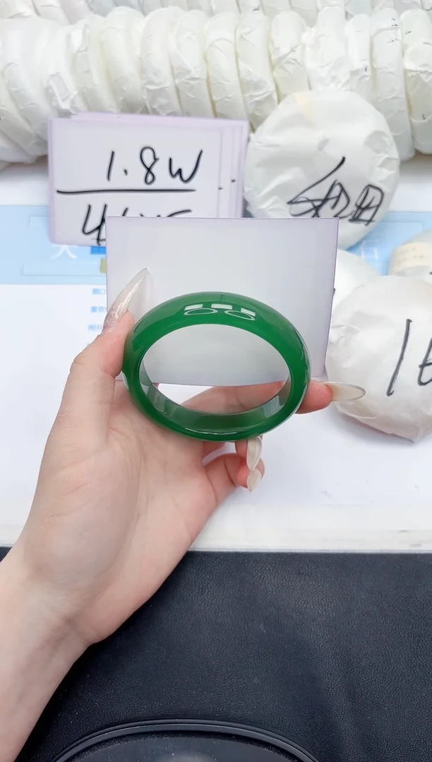 未镶嵌手镯石英质玉269-62