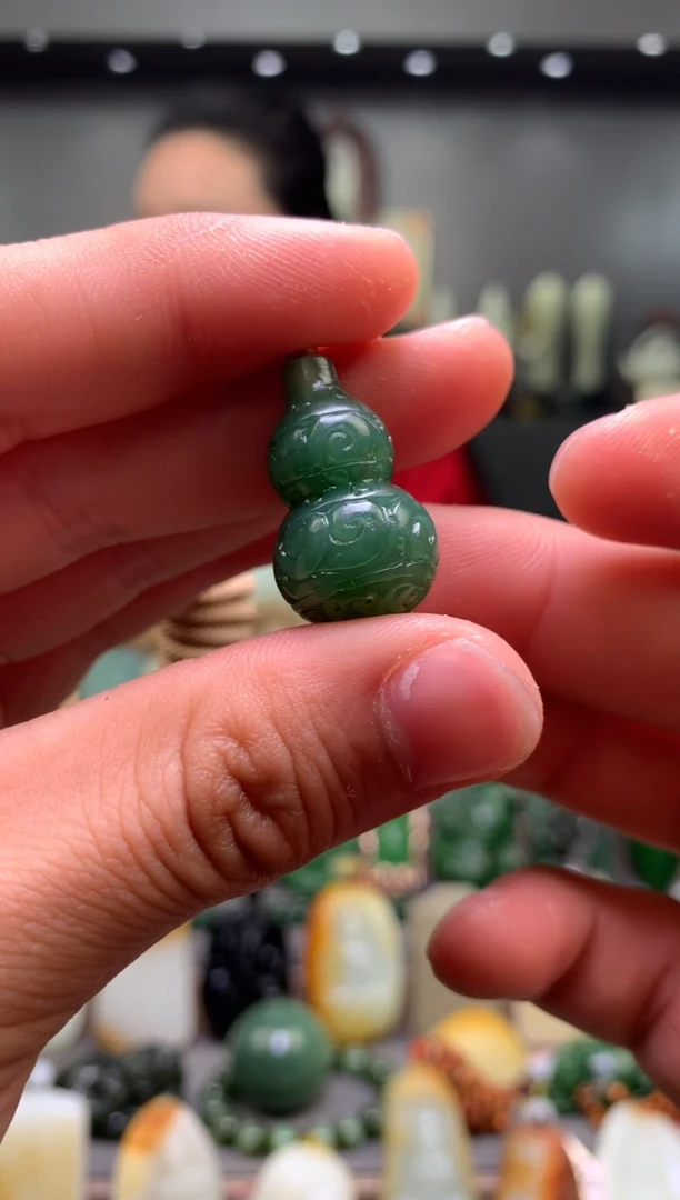 【闪购商品】和田玉吊坠未镶嵌吊坠（多样性发货）