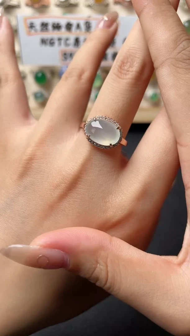 【闪购商品】翡翠戒指银S925镶嵌一物一证一礼盒