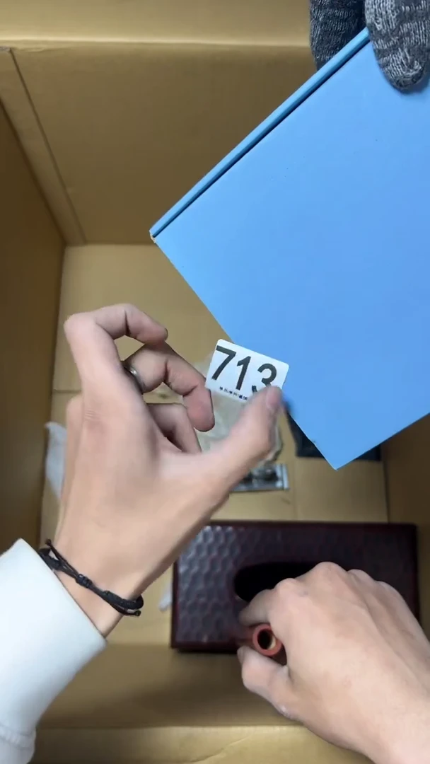 鸿**天713茶壶