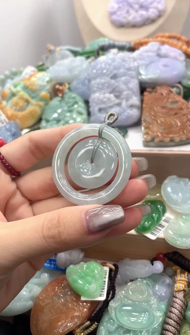 未镶嵌挂件翡翠031