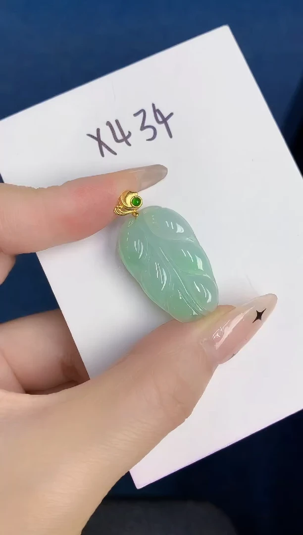 颈饰未镶嵌翡翠缅甸天然翡翠A货