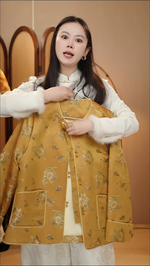 金色貔貅夹棉外套