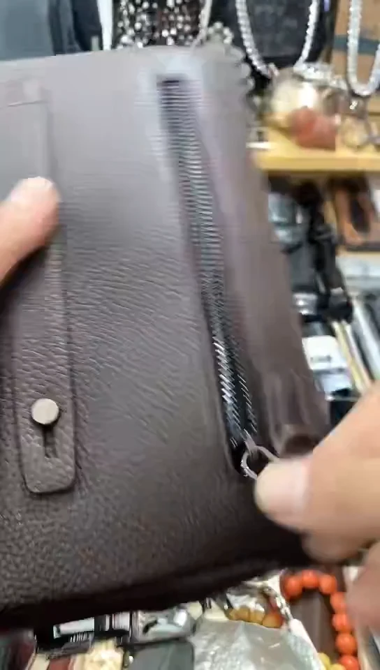 瓷片闪购商品  如图所示