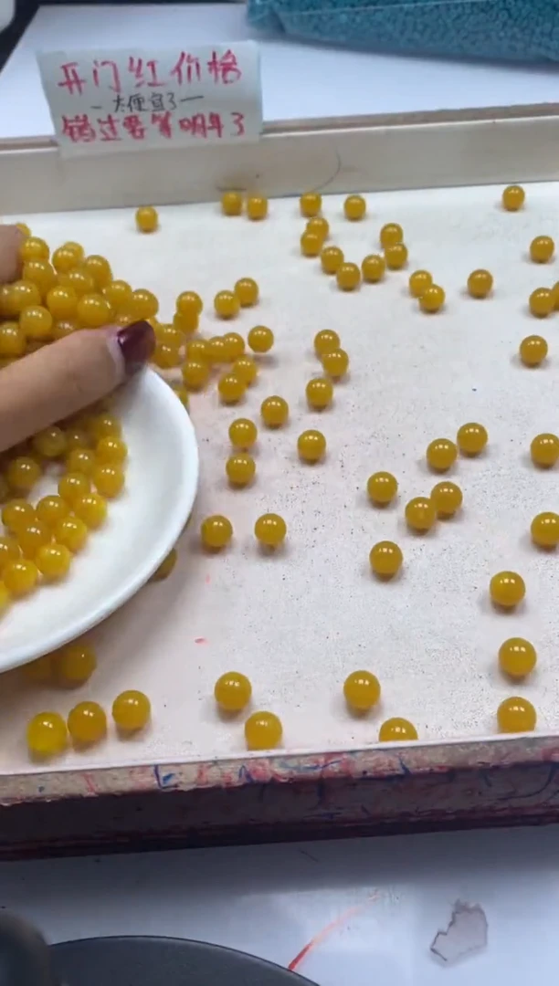 【闪购商品】蜜蜡颈饰未镶嵌嵌w99蜜蜡鸡油黄8mm*10颗