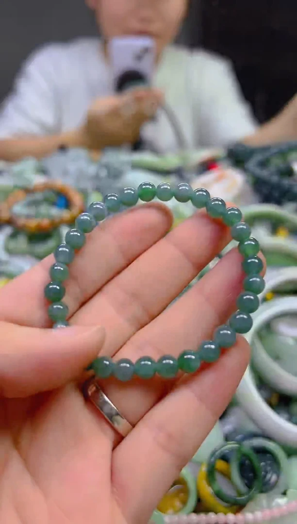 翡翠未镶嵌颈饰6mm/B/翡翠A货,一件也是批发价