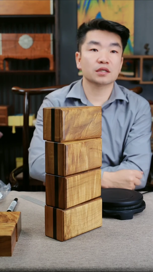 金丝楠従*.金丝楠木紫包金天地盖首饰盒