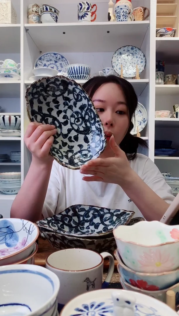 陶瓷章鱼唐草椭圆长盘