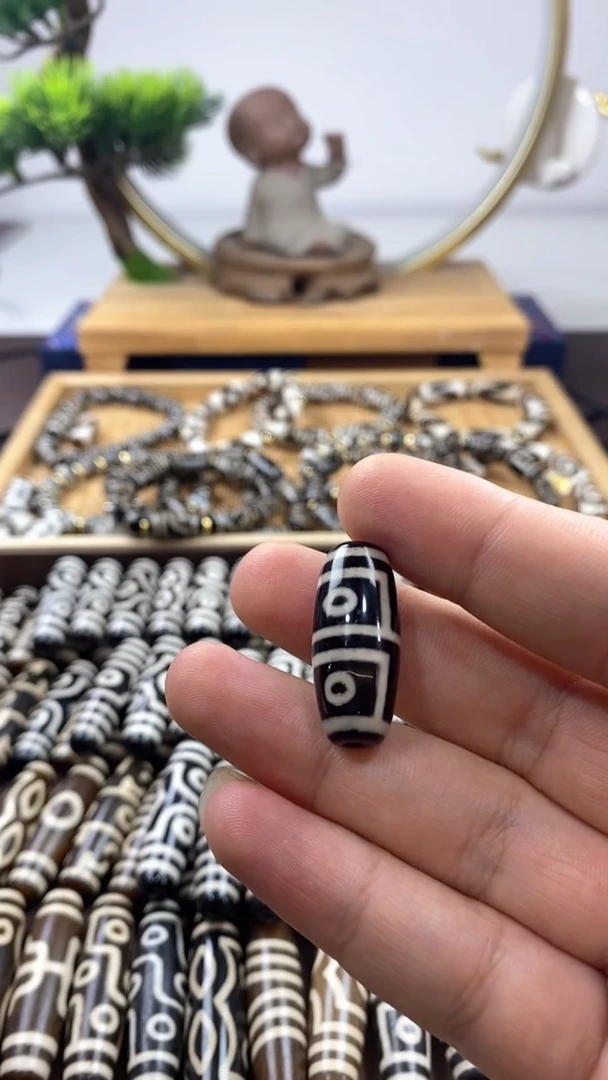 玛瑙/玉髓散珠老*石天珠