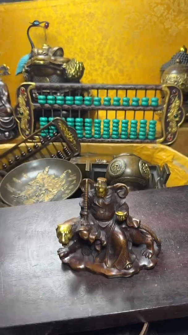 铜器摆件收收藏藏