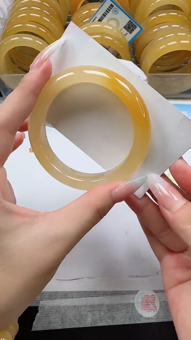 未镶嵌手镯石英质玉54
