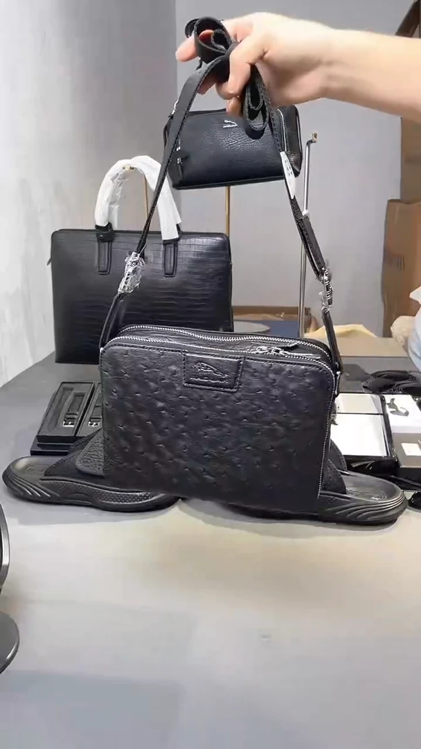 鸵鸟皮（革）韩爵绅士包包皮具899