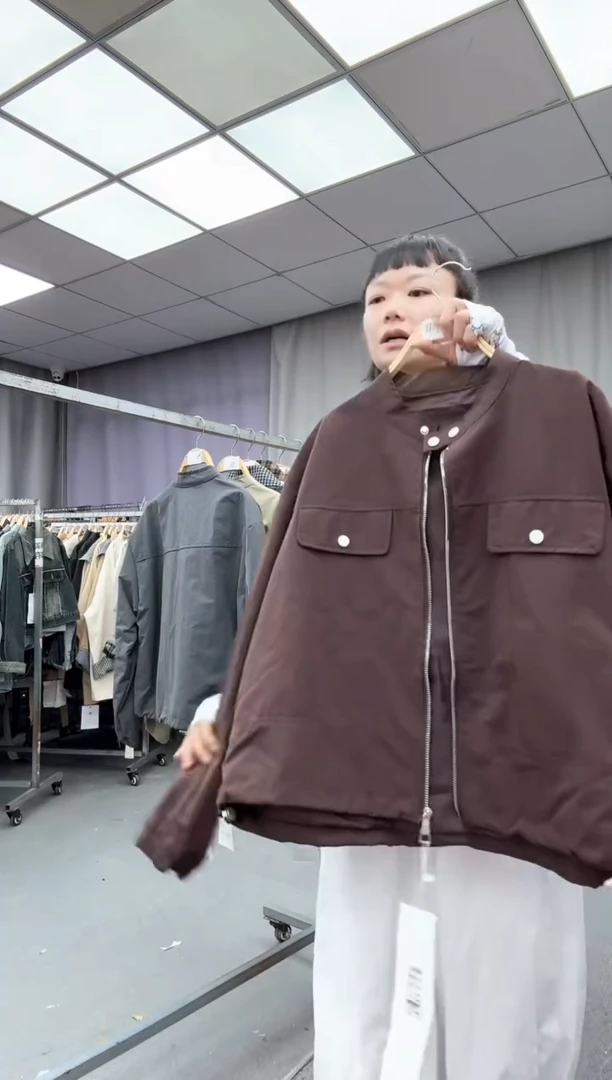 单 外套   大哥家漂亮衣服漂亮颜色