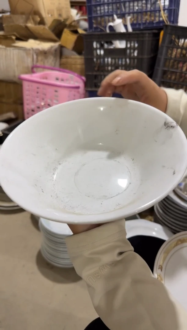 摆件纯白碗20厘米微瑕请慎拍