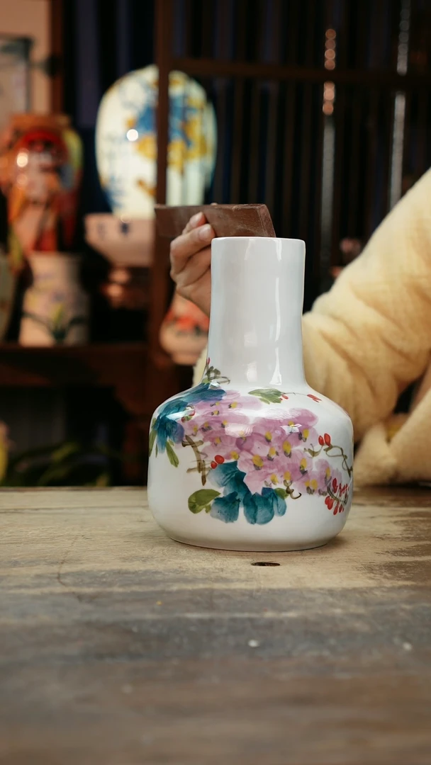 【闪购商品】瓷片景德镇纯手工釉下彩精品花瓶-