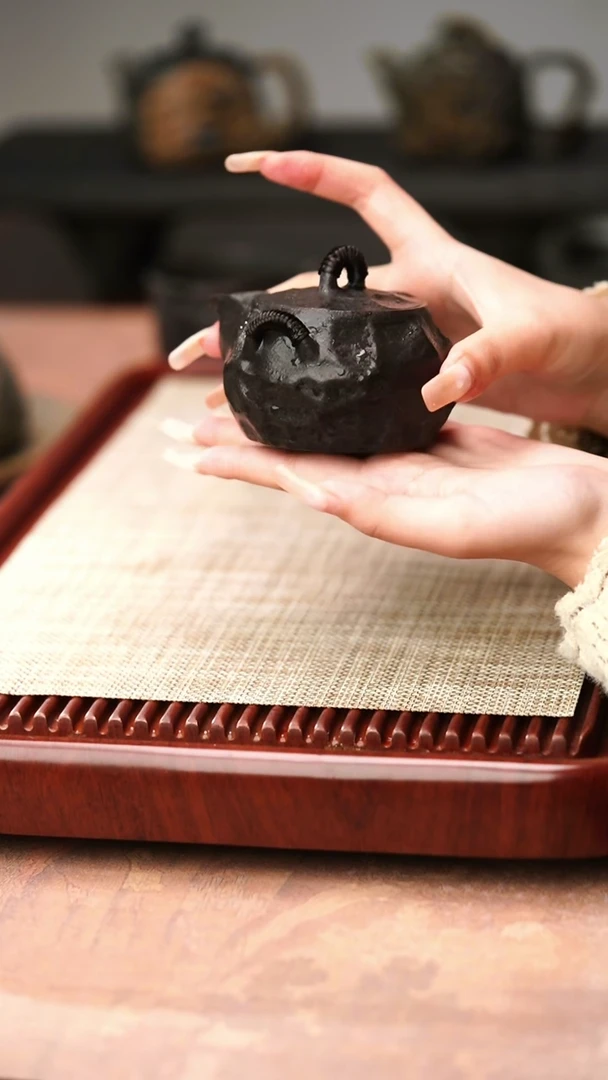 柯荣盛老师作品冰碛岩重工雕刻手凿宝瓶壶180cc