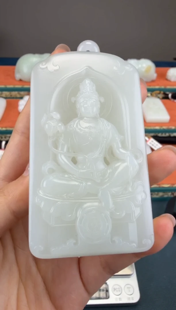 颈饰未镶嵌和田玉1