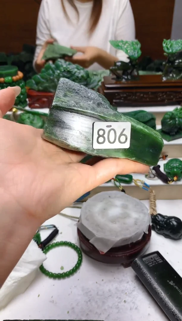 未镶嵌和田玉（碧玉）珠宝半成品1