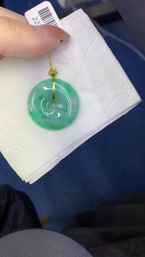 颈饰18K金镶嵌翡翠缅甸天然翡翠A货