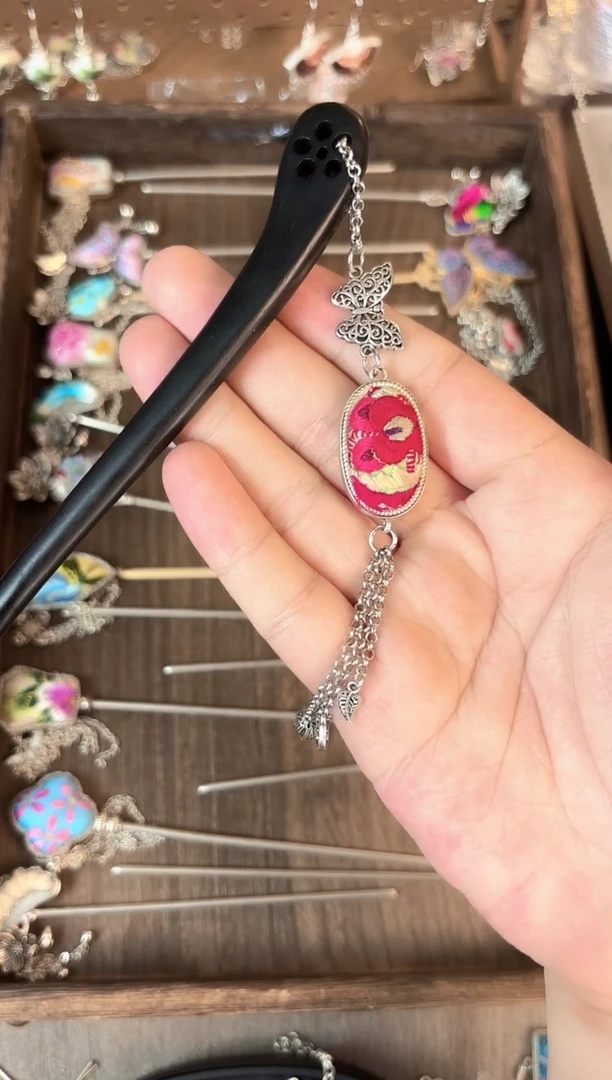 织绣彩云南阁非遗老绣557