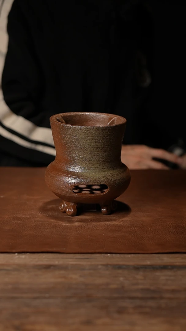 011三足鼎窑变炭炉