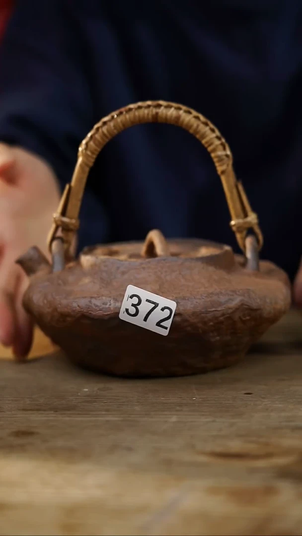 瓷片开播福利！！不顾一切之落单福利！！老岩泥煮茶壶